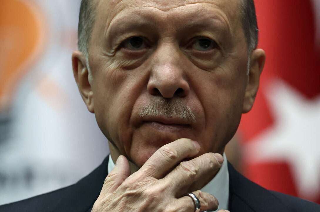 AKP Kaybedince Erdoğan da Kaybetmiş Oluyor mu?